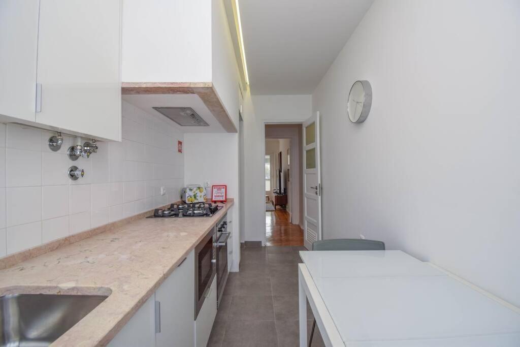 Cozy And Sunny Family Apartment Lisboa Exterior foto