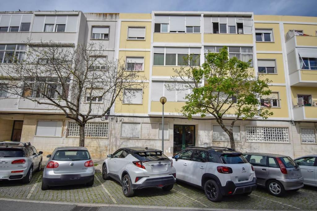 Cozy And Sunny Family Apartment Lisboa Exterior foto